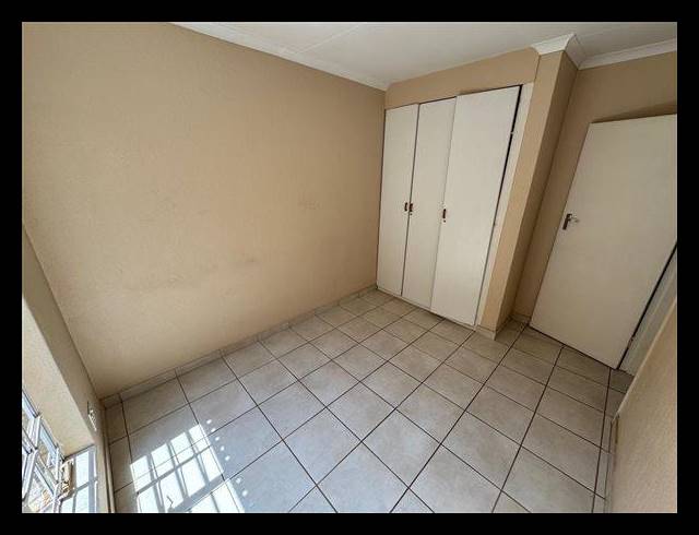 2 BEDROOM CLUSTER FOR SALE IN GLEN MARAIS